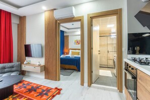 Classic-Apartment, 1 Doppelbett und Schlafsofa, Nichtraucher, Küche | Schreibtisch, laptopgeeigneter Arbeitsplatz, Verdunkelungsvorhänge