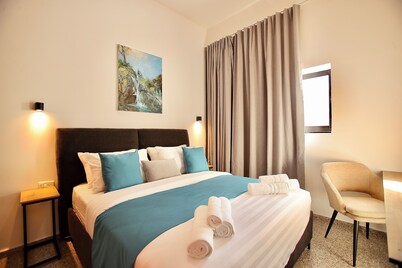 Azura Boutique Hotel