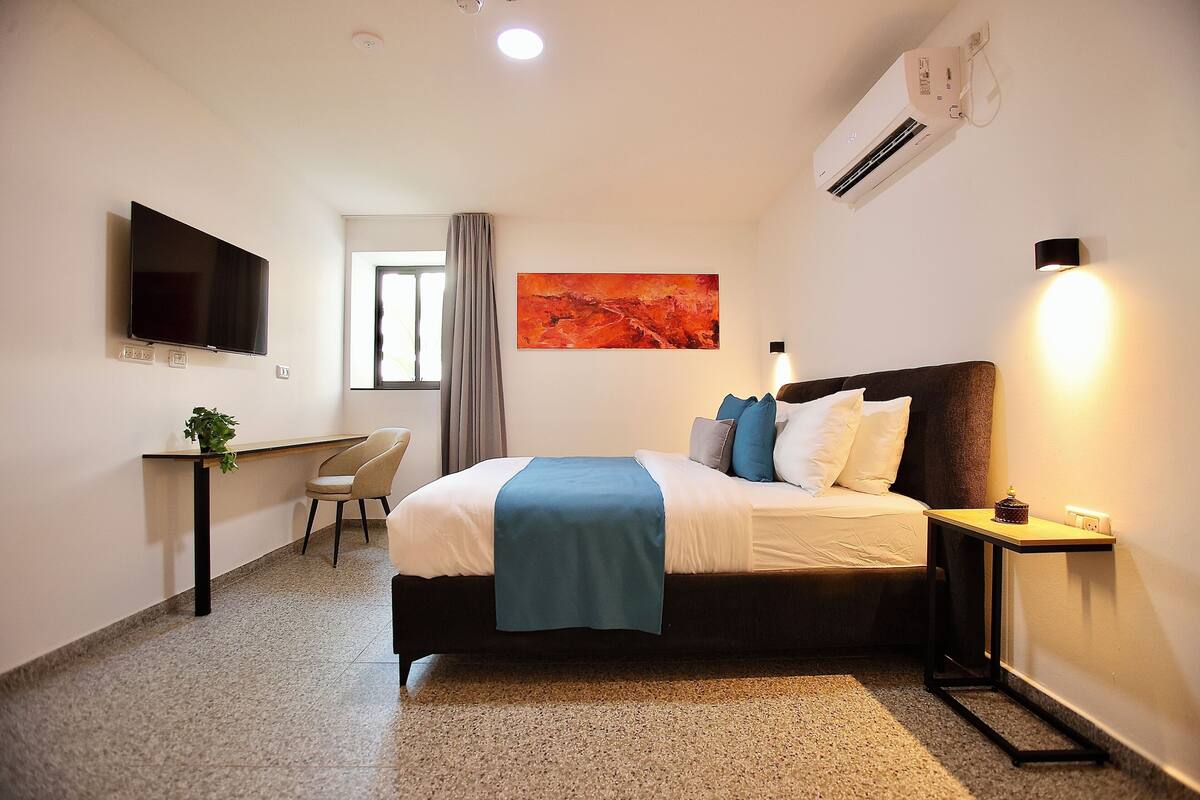 Habitación Confort doble | Escritorio, espacio para trabajar con un portátil, cunas gratuitas