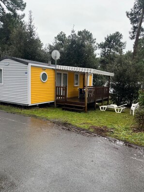 Exterior - Mobile home in La Palmyre, 10 minutes from the beach, close to the zoo and the Coubre lighthouse (Les Mathes)