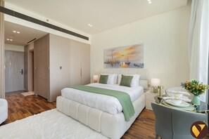 Iron/ironing board, cots/infant beds, free WiFi, bed sheets - Binghatti Phenix JVC Near Circle Mall (Dubai)