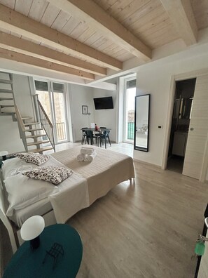 3 camere, ferro/asse da stiro, Wi-Fi, lenzuola