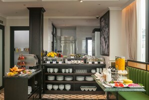 Desayuno buffet incluido todos los días 