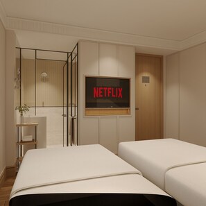 Executive Twin Lake View | Minibar, in-room safe, blackout curtains, iron/ironing board - Hoan Kiem Legend Ha Noi Hotel (Hoan Kiem District)