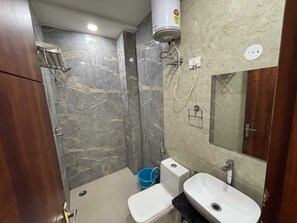 Deluxe Room - Hotel Ganga Palace (Agra)