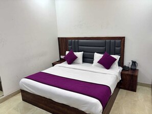 Deluxe Room | Free WiFi - Hotel Ganga Palace (Agra)