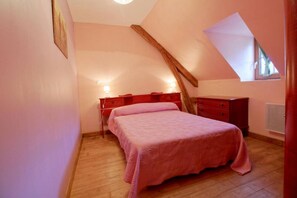 3 habitaciones, tabla de planchar con plancha y wifi 