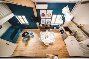 Deluxe Duplex | Memory foam beds, iron/ironing board, free WiFi, bed sheets - Les Précieuses Suites & Spa I (Avignon)