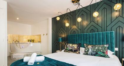 Les Précieuses Suites & Spa I