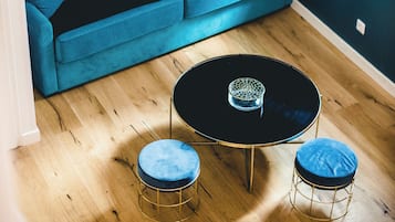 Toetasjesleilighet – deluxe | Memory foam-senger, strykejern/-brett, wi-fi (inkludert) og sengetøy