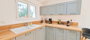 Private kitchen - Villa Graine des pins, 14 people, near the ocean (Biscarrosse)