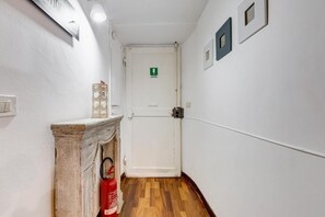 Interior - Trastevere Lovely House - Historic Charm and Modern Comfort in the Heart of Rome (Roma)