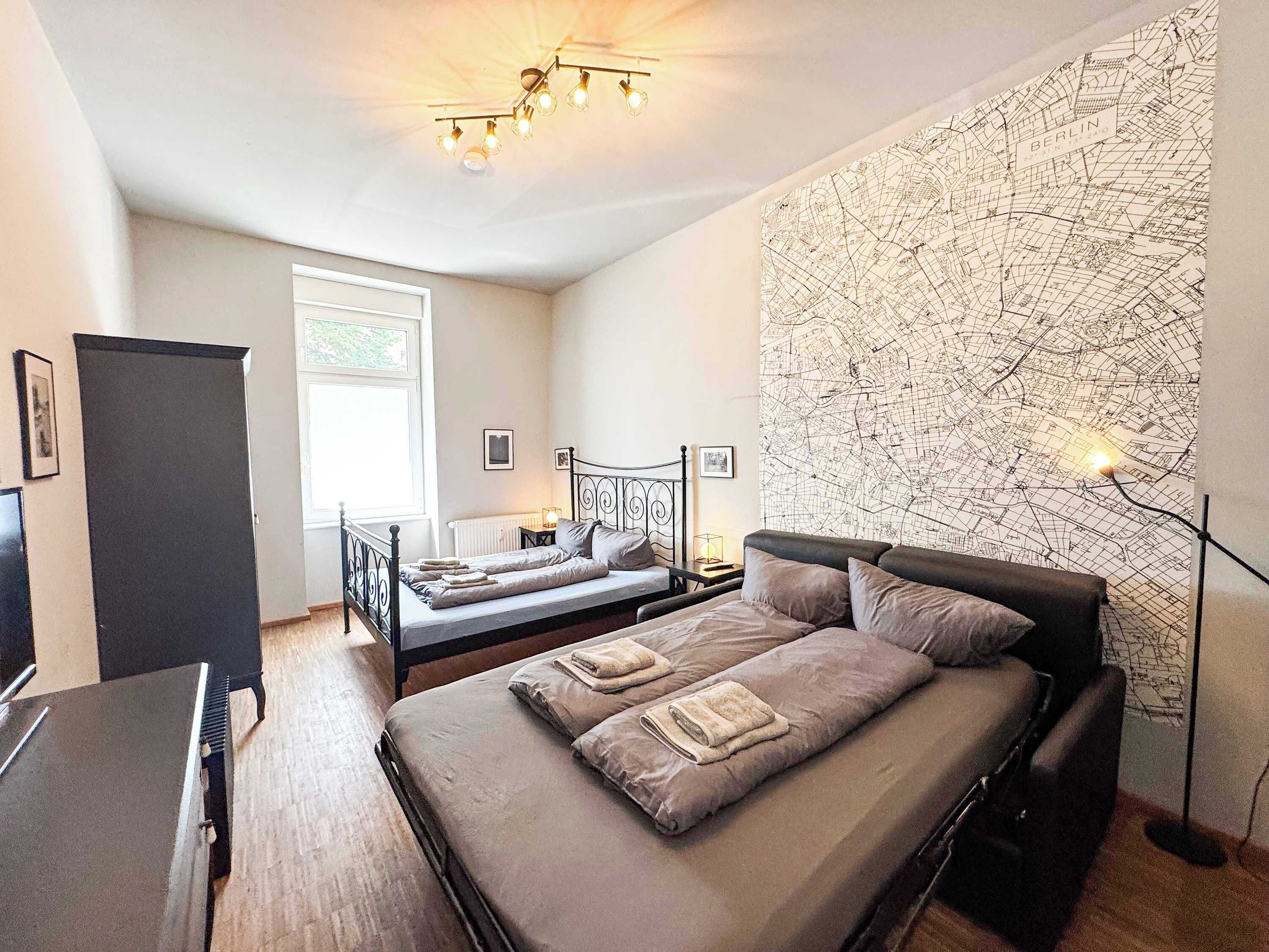 Ferros/tábuas de passar roupa, Wi-Fi, roupa de cama