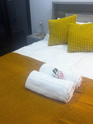 アイロン / アイロン台、WiFi、ベッドシーツ