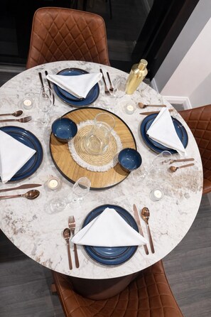 Dining - Apartment with terrace, garden and view on Parramatta river! Eat Street (Parramatta)