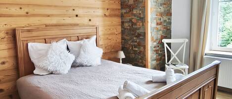 4 chambres, fer et planche Ă repasser, accĂšs Internet, draps fournis