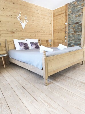 4 bedrooms, iron/ironing board, Internet, bed sheets - Mountain Chalet Hiking, Nature, Skiing near Gérardmer (Le Valtin)