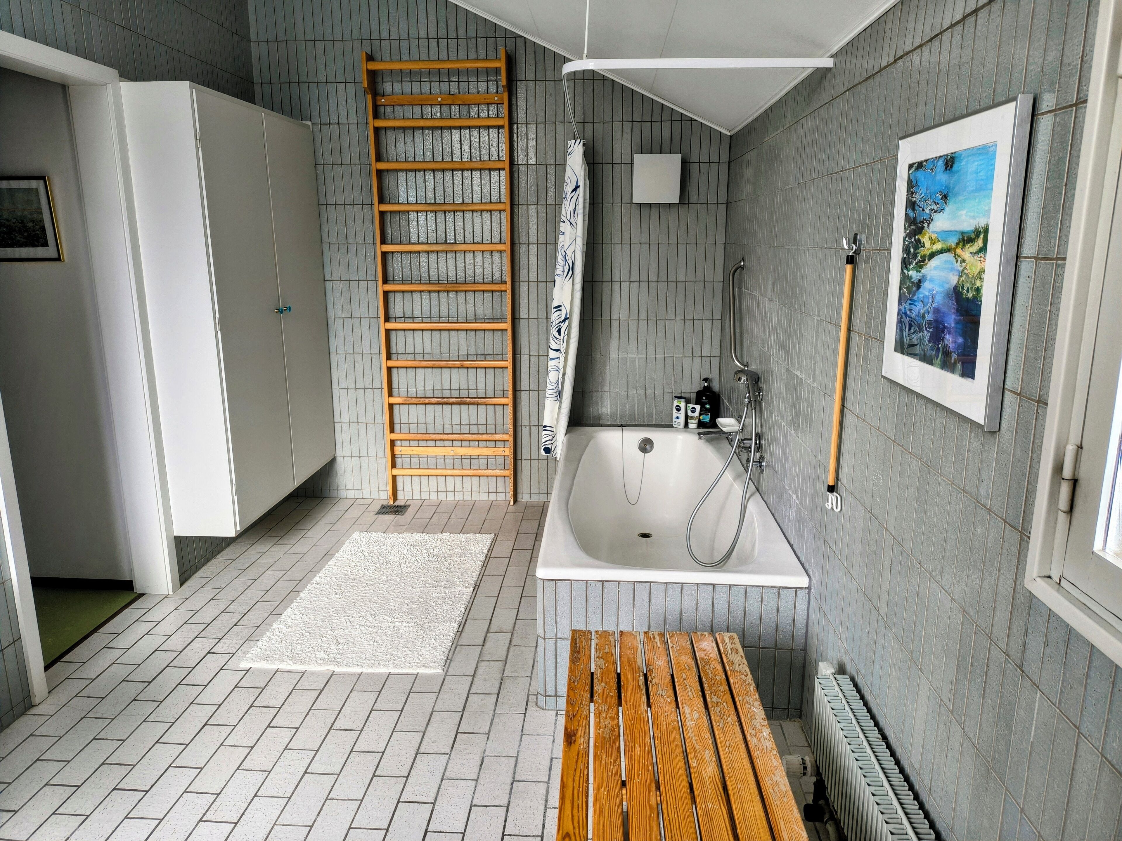 Luksus-dobbeltrom, utsikt mot innsjø | Bad