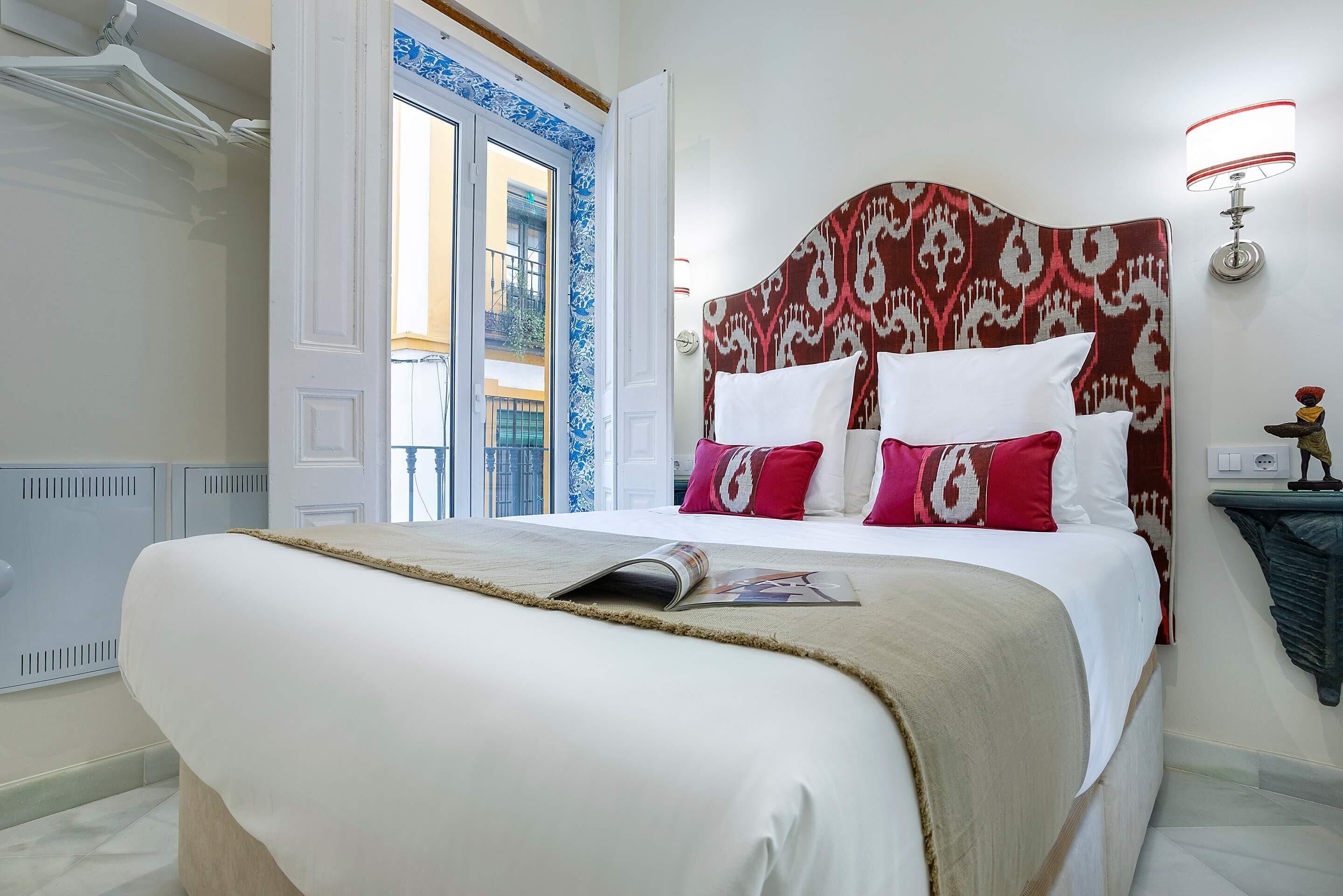 Appartement (1 Bedroom) | 2 chambres, fer et planche à repasser, Wi-Fi gratuit, draps fournis