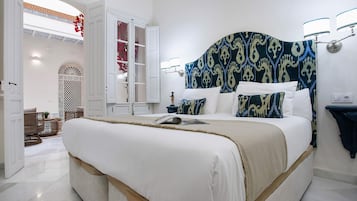 Apartment (2 Bedrooms) | 2 Schlafzimmer, Bügeleisen/Bügelbrett, kostenloses WLAN, Bettwäsche