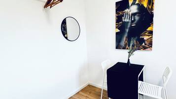 Apartamento básico | Tabla de planchar con plancha