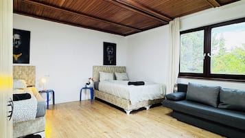 Apartament bàsic | Planxa i posts de planxar