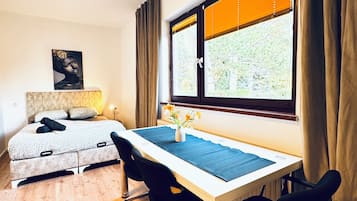 Basic-Apartment | Bügeleisen/Bügelbrett