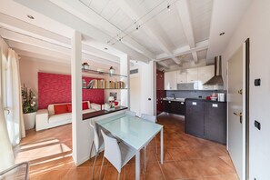 Interior - 2 Bedroom apartment in resort with pools (Manerba del Garda)