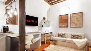 Interior - Duplex d’Architecte au Cœur du Marais (Paris)