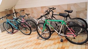 Gambar tidak terklasifikasi, 3 dari 10, tombol
