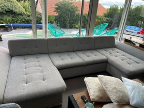 TV, peis og DVD-spiller