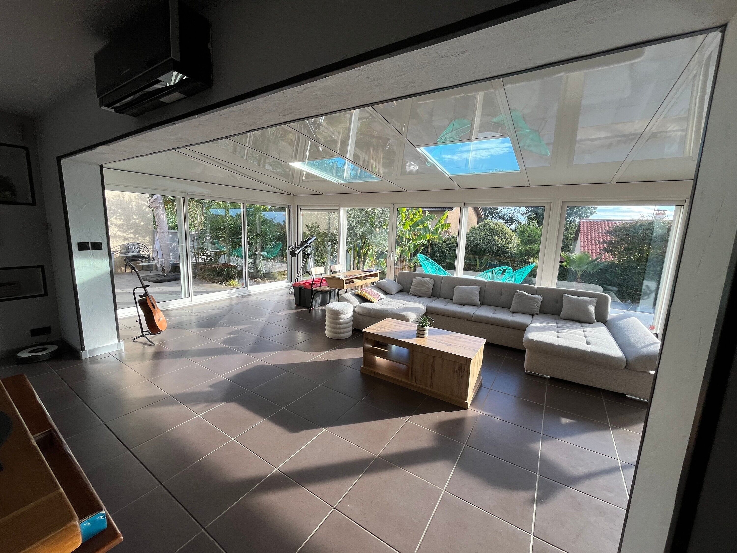 TV, peis og DVD-spiller