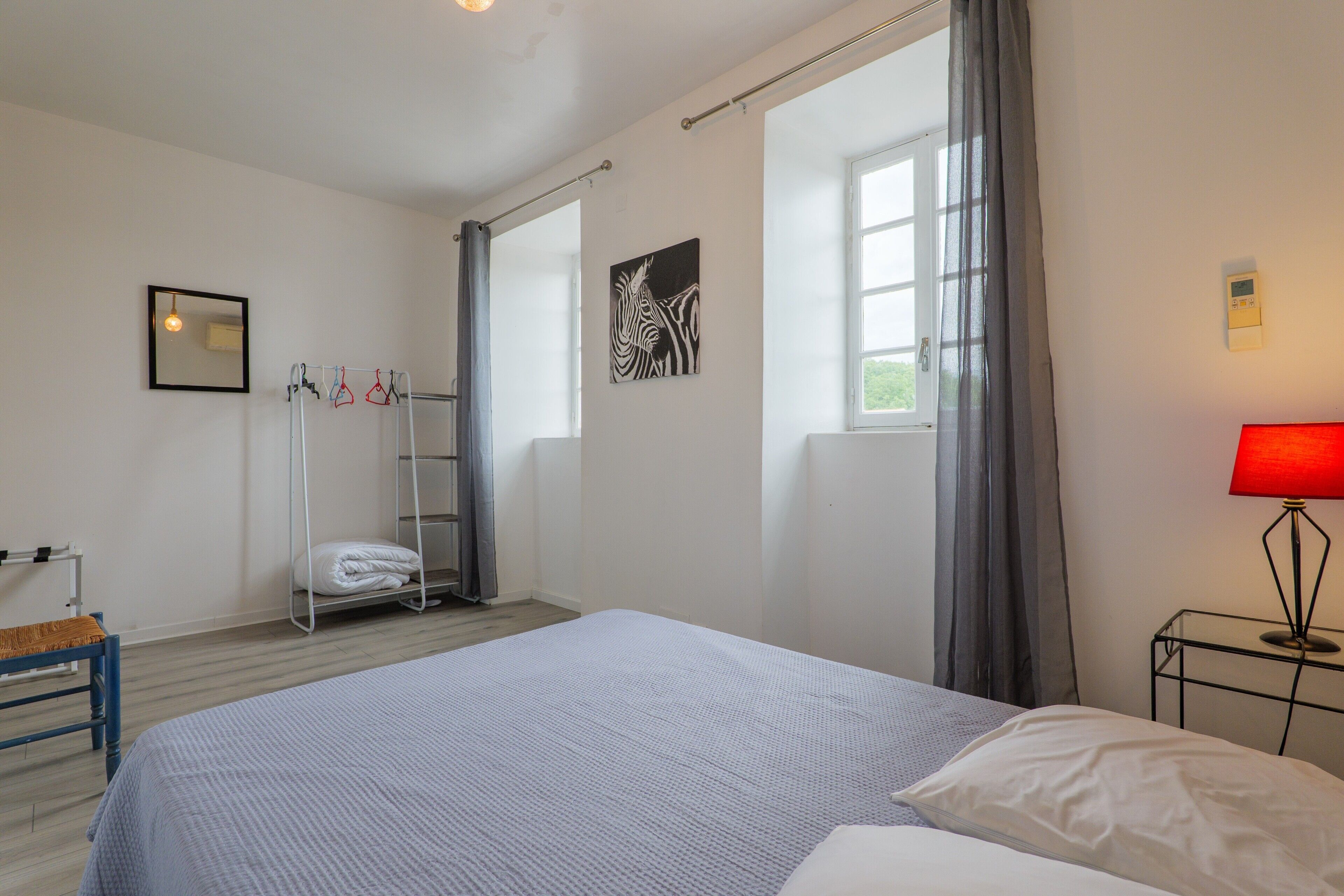 3 slaapkamers, een strijkplank/strijkijzer, wifi
