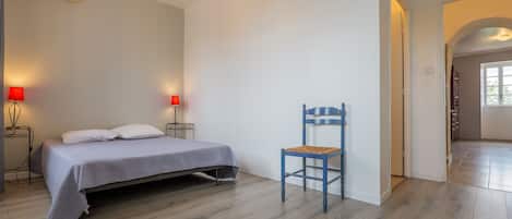 3 Schlafzimmer, BĂŒgeleisen/BĂŒgelbrett, WLAN