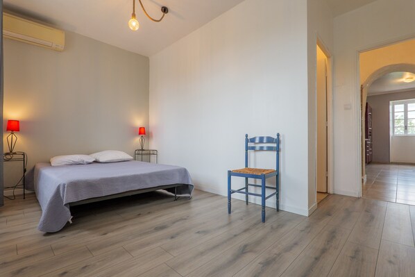 3 bedrooms, iron/ironing board, WiFi