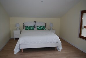 Tabla de planchar con plancha y wifi 