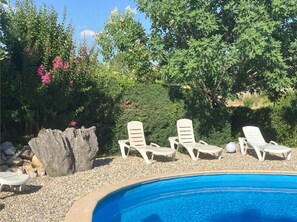 Pool - Gîte "Le Piscounil" with Shared Pool, Wi-Fi and Air Conditioning (Chauzon)