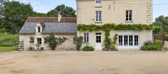 Bed and Breakfast 'Les Sept Arpents' with Shared Garden and Wi-Fi