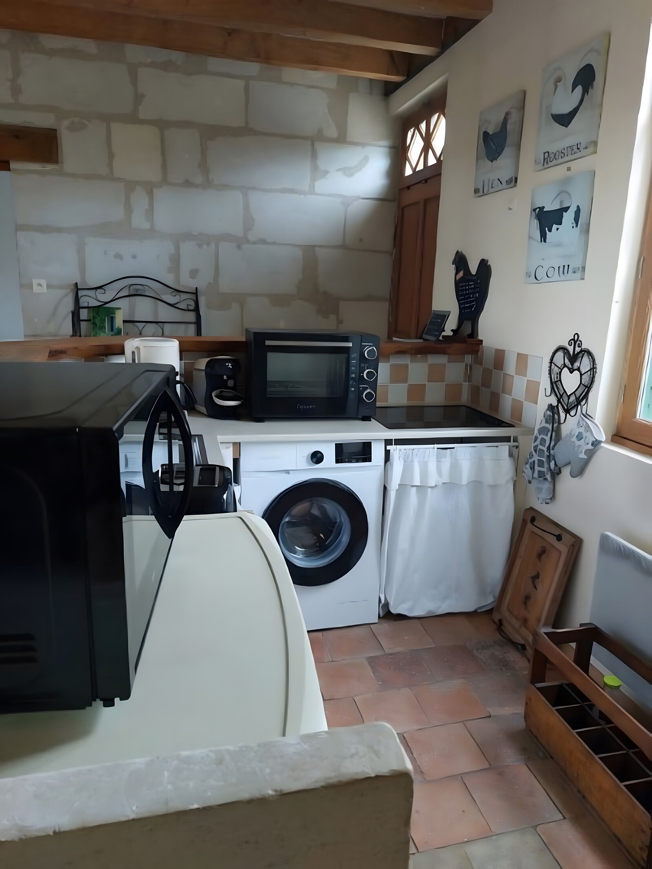 Coffee/tea maker, highchair