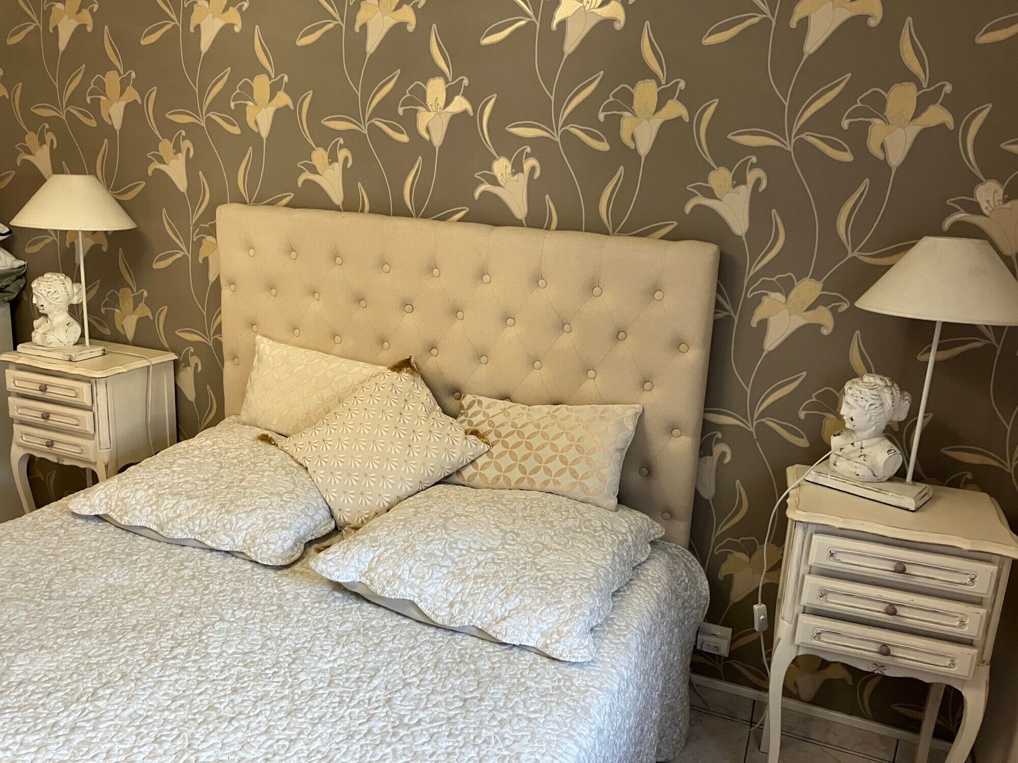 WiFi、ベッドシーツ