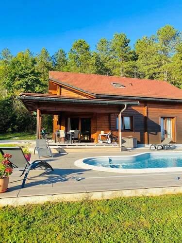 Chalet "Des Lacs" with Private Pool, Private Terrace, and Wi-Fi