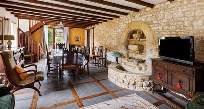 Holiday Home "Mas Provençal 12 Guests" with Private Pool, Terrace & Wi-Fi