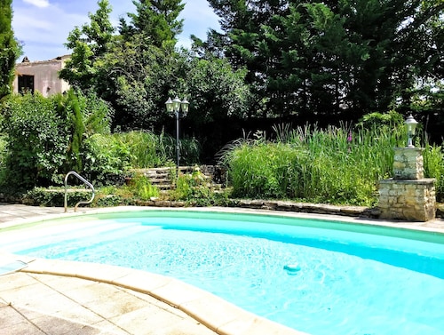 Holiday Home “Mas Provençal 12 Guests” with Private Pool, Terrace & Wi-Fi
