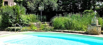 Holiday Home “Mas Provençal 12 Guests” with Private Pool, Terrace & Wi-Fi