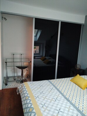 2 Schlafzimmer, Schreibtisch, WLAN, Bettwäsche