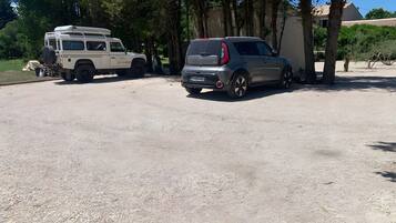 Enceinte de lâhĂ©bergement