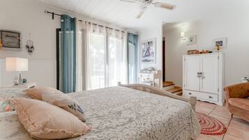 1 slaapkamer, een strijkplank/strijkijzer, wifi, beddengoed