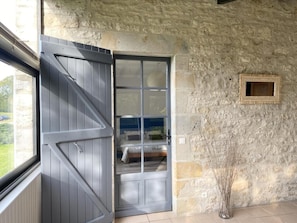 Interior - Braunhie Room – Spacious & Bright (Gramat)