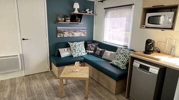 Televisie en een tafeltennistafel