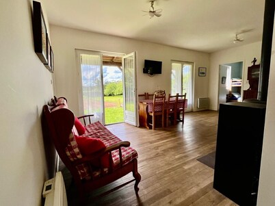 Country House “David” with Private Terrace and Garden